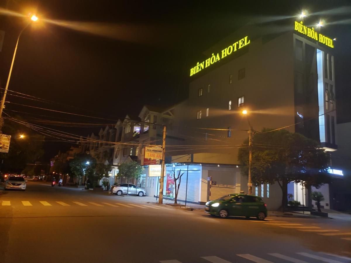 Bien Hoa Hotel エクステリア 写真