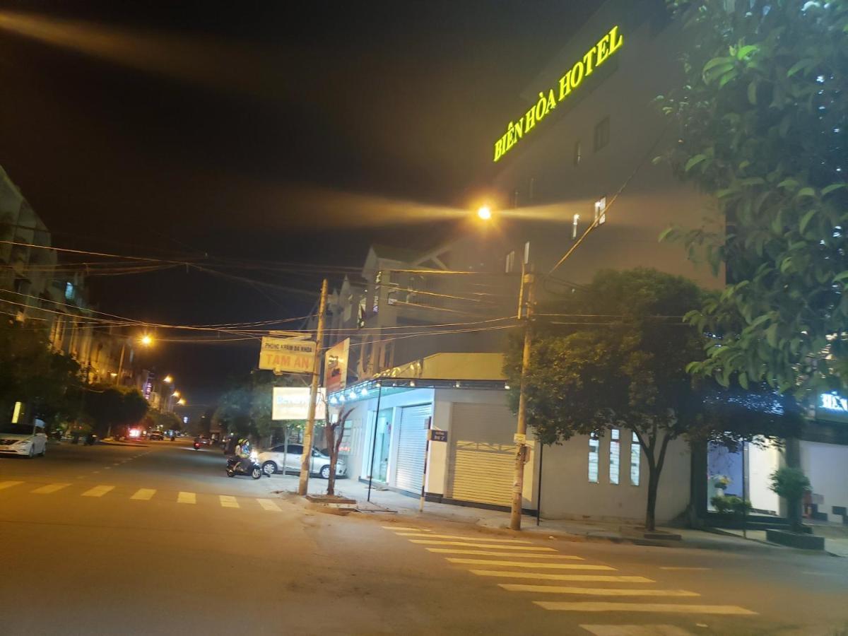 Bien Hoa Hotel エクステリア 写真